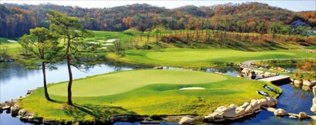 인기 골프장! 제주도 '클럽나인브릿지' 골프장 소개