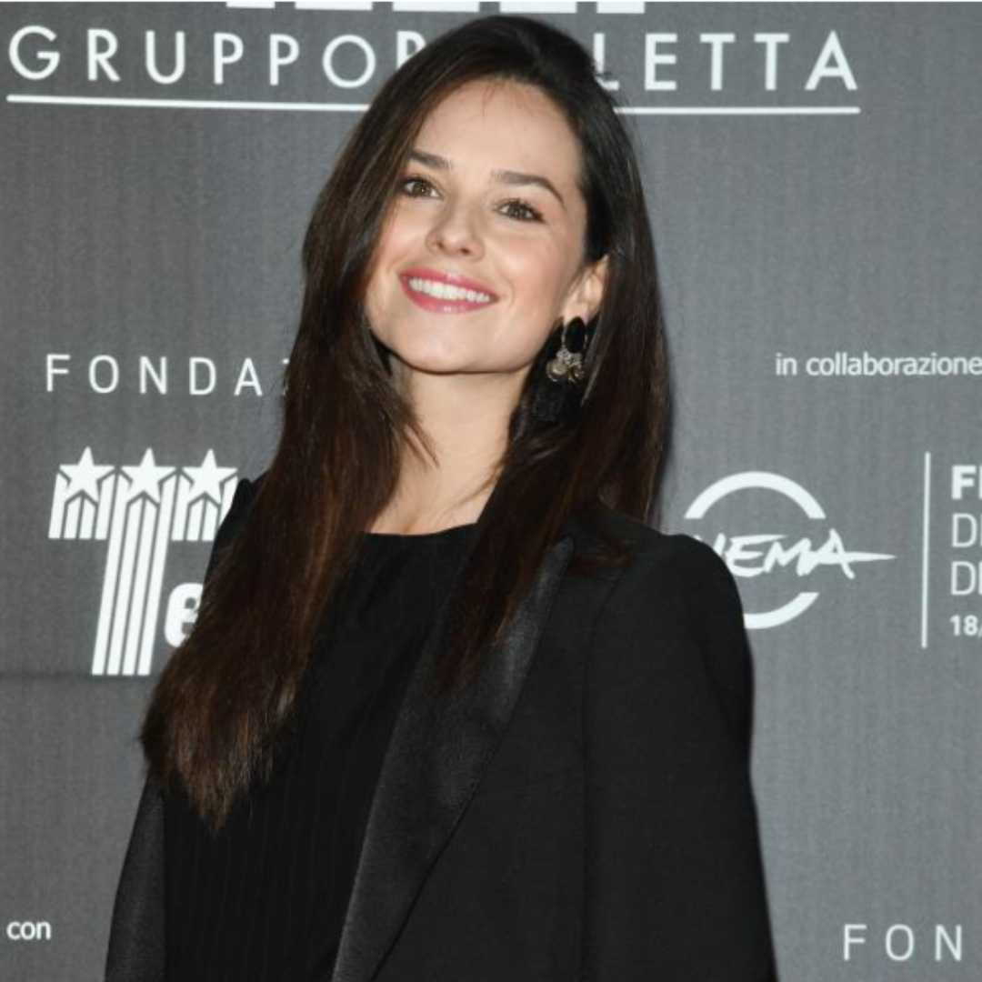 환하게-웃는-케이티루이스사운더스