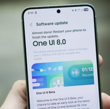 원 UI 8 업데이트 일정만큼이나 중요한 것은 '어떤 기종이 업데이트 대상에 포함되는가'입니다. 삼성은 일반적으로 2~4년 정도의 OS 업데이트를 보장하지만, 플래그십 모델은 그보다 더 긴 기간 동안 지원을 받습니다. 아래는 현재까지의 업데이트 정책과 루머를 기반으로 예상되는 업데이트 대상 기종입니다.