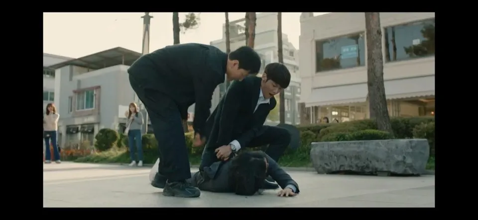 낮과 밤이 다른 그녀 1회 줄거리 다시보기