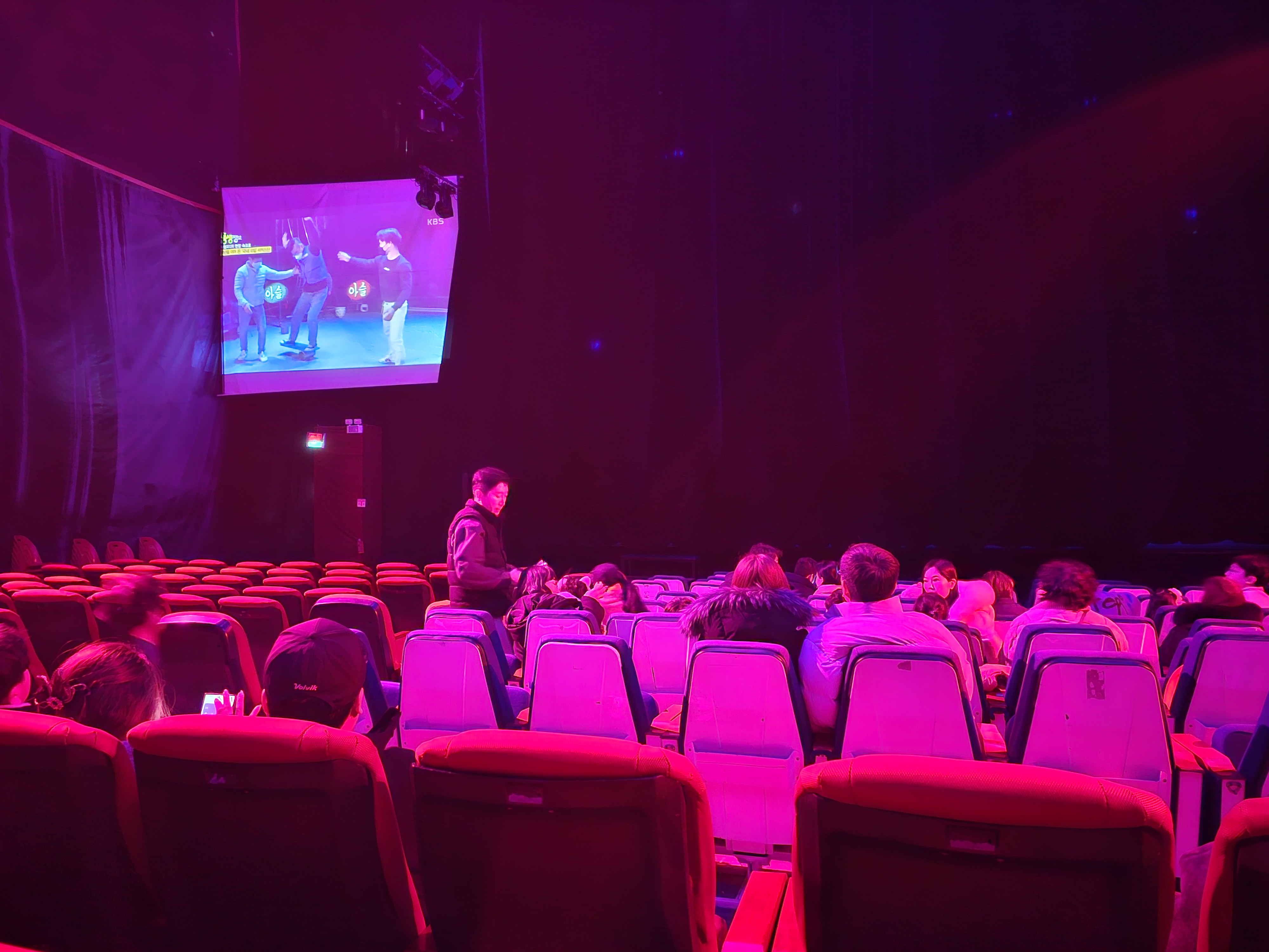 대부도_동춘서커스_실내2