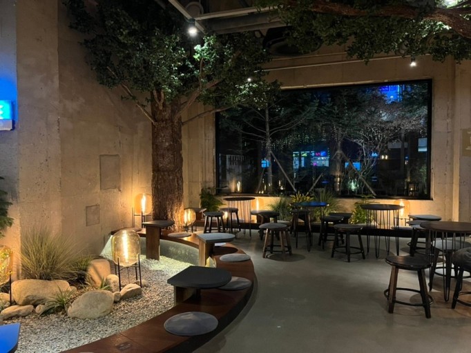 '어나더사이드' 카페 내 사진