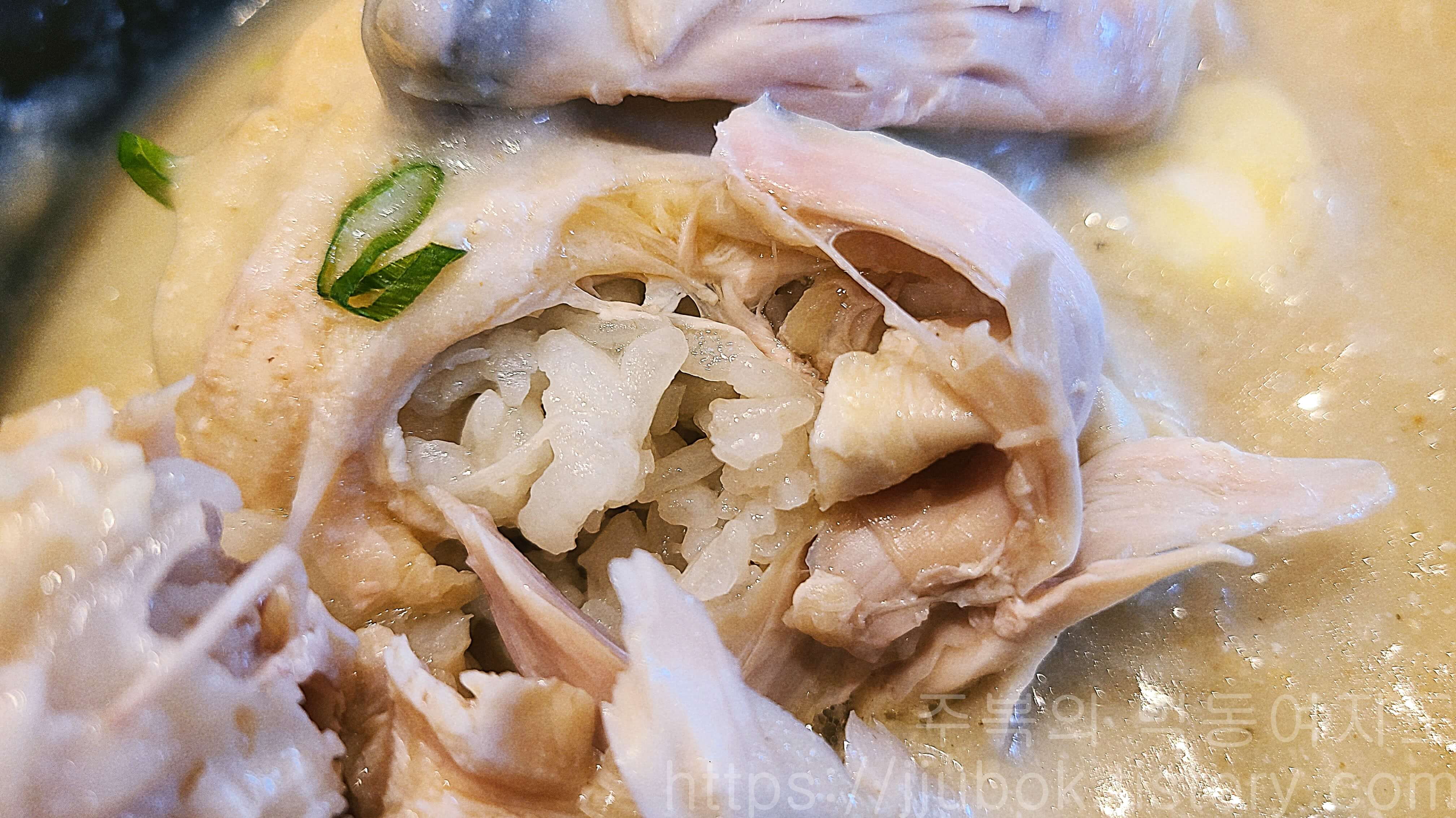 경복궁삼계탕-들깨-삼계탕-찹쌀-맛