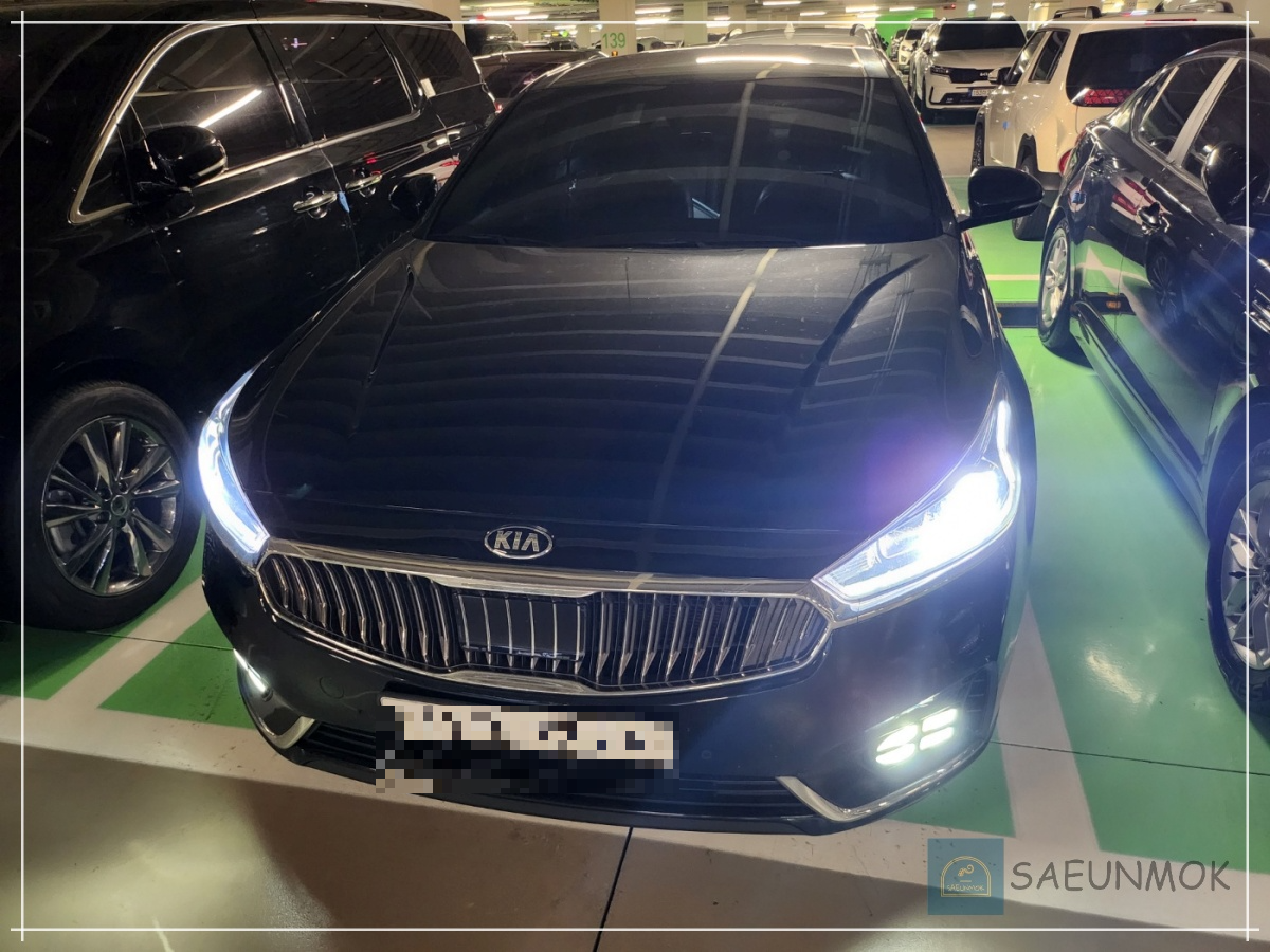 k7-전조등과-안개등이-모두-켜진-사진