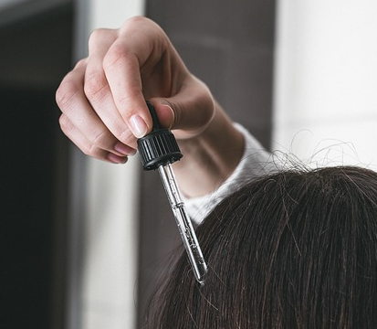 탈모 예방 두피 테라피 사진