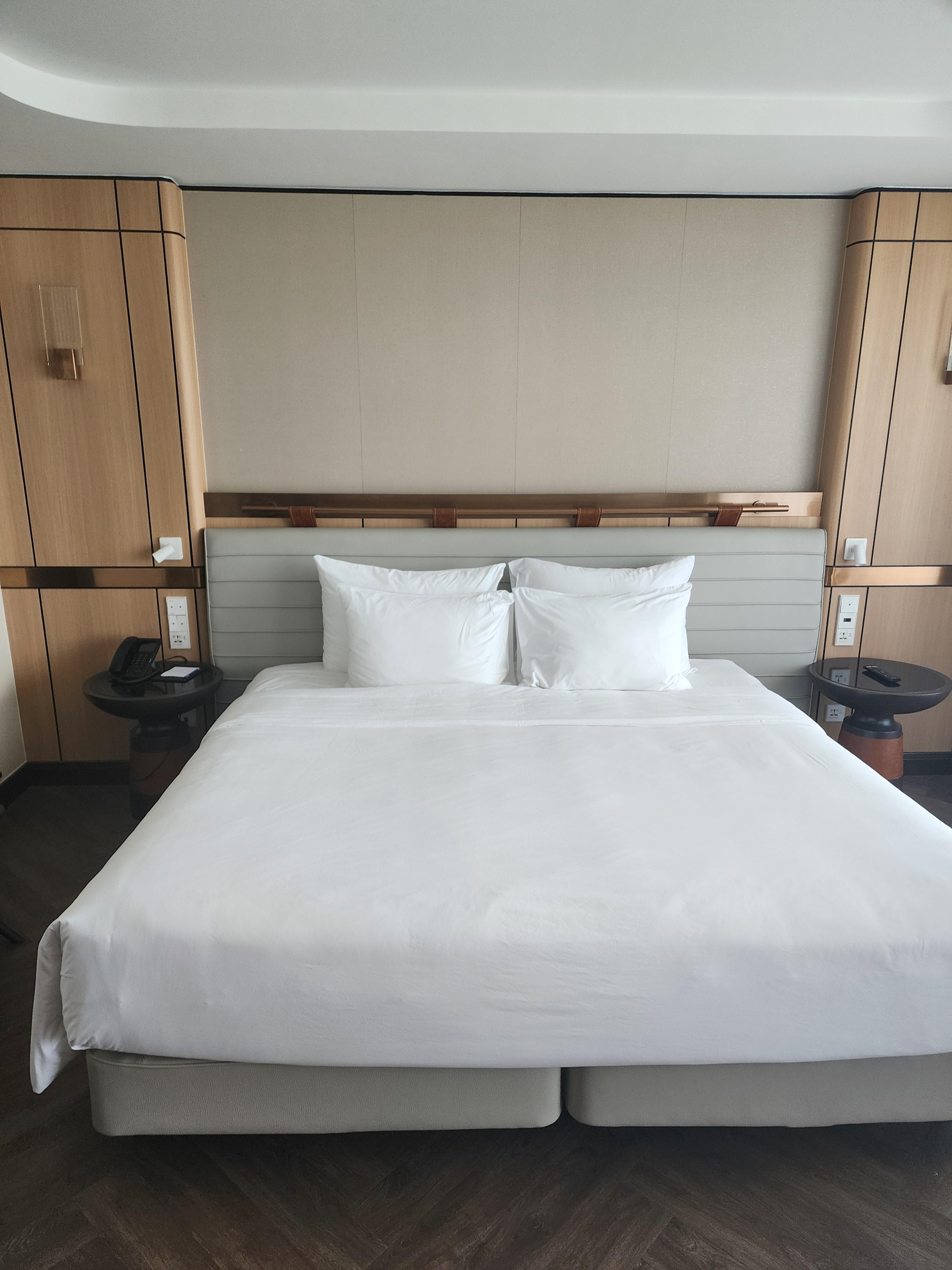 그랜드 파이어니스