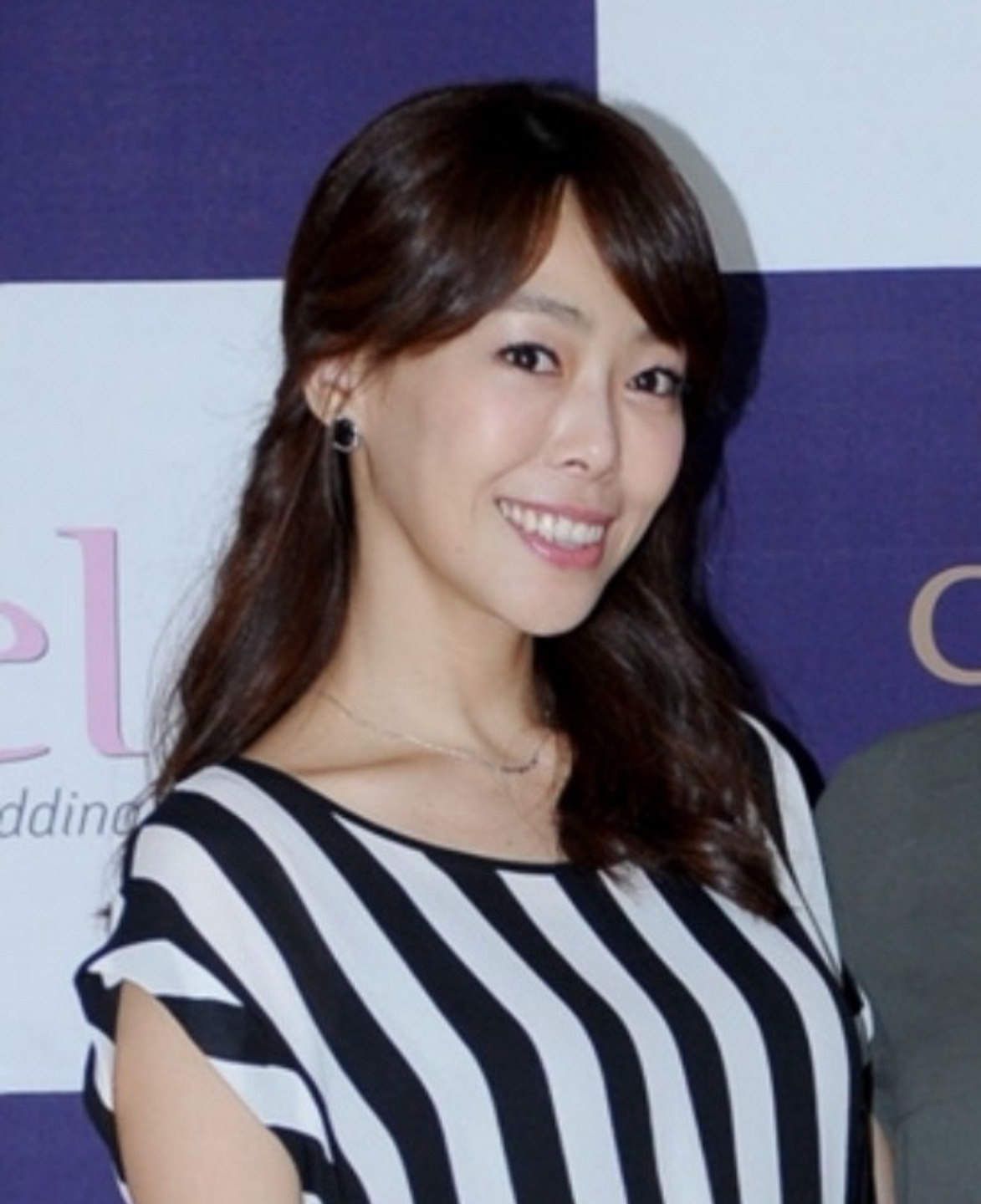 애즈원 이민 프로필