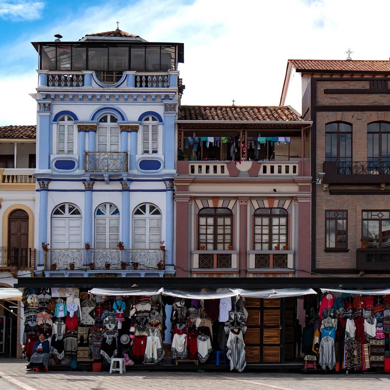 에콰도르 쿠엥카 – 안데스의 문화 수도에서 만나는 예술과 역사