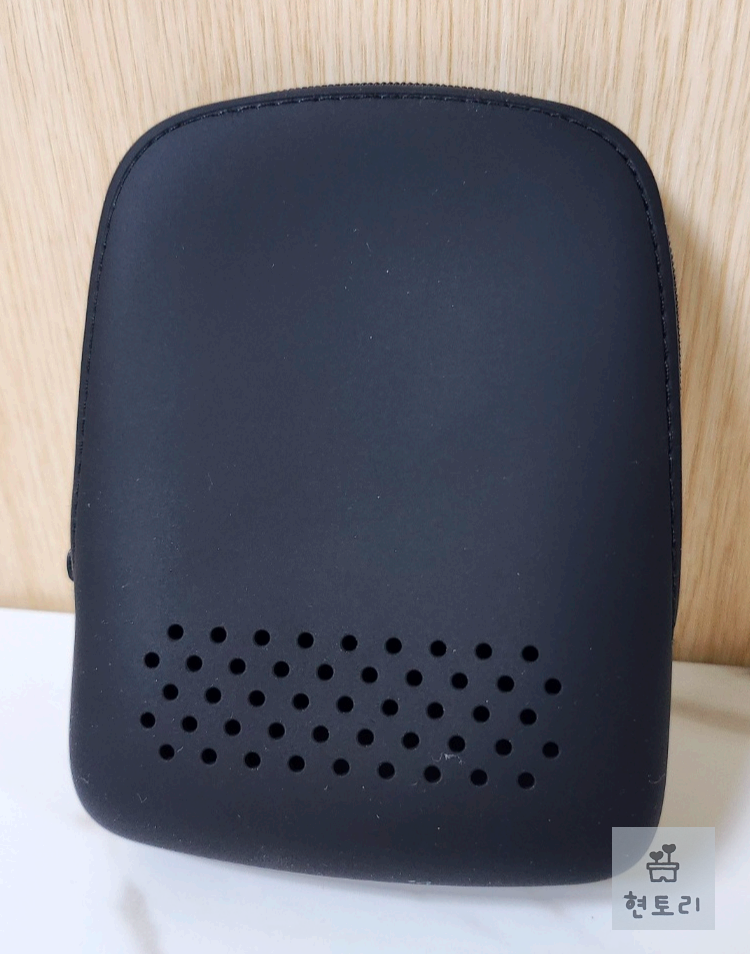 실리콘 케이스와 수영용 귀마개