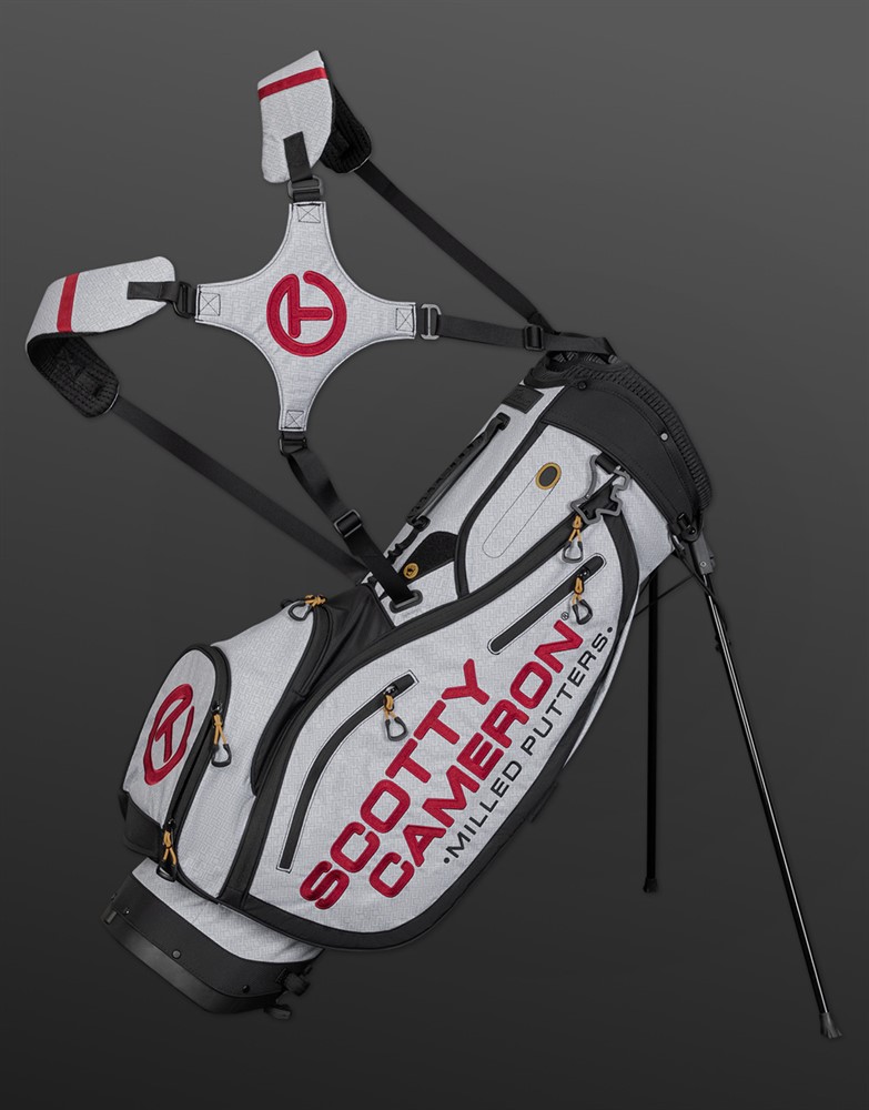 “Scotty Cameron SC Geo 패스파인더 스탠드백 — 4분할 구조, 써클 T와 크라운 자수 포함”