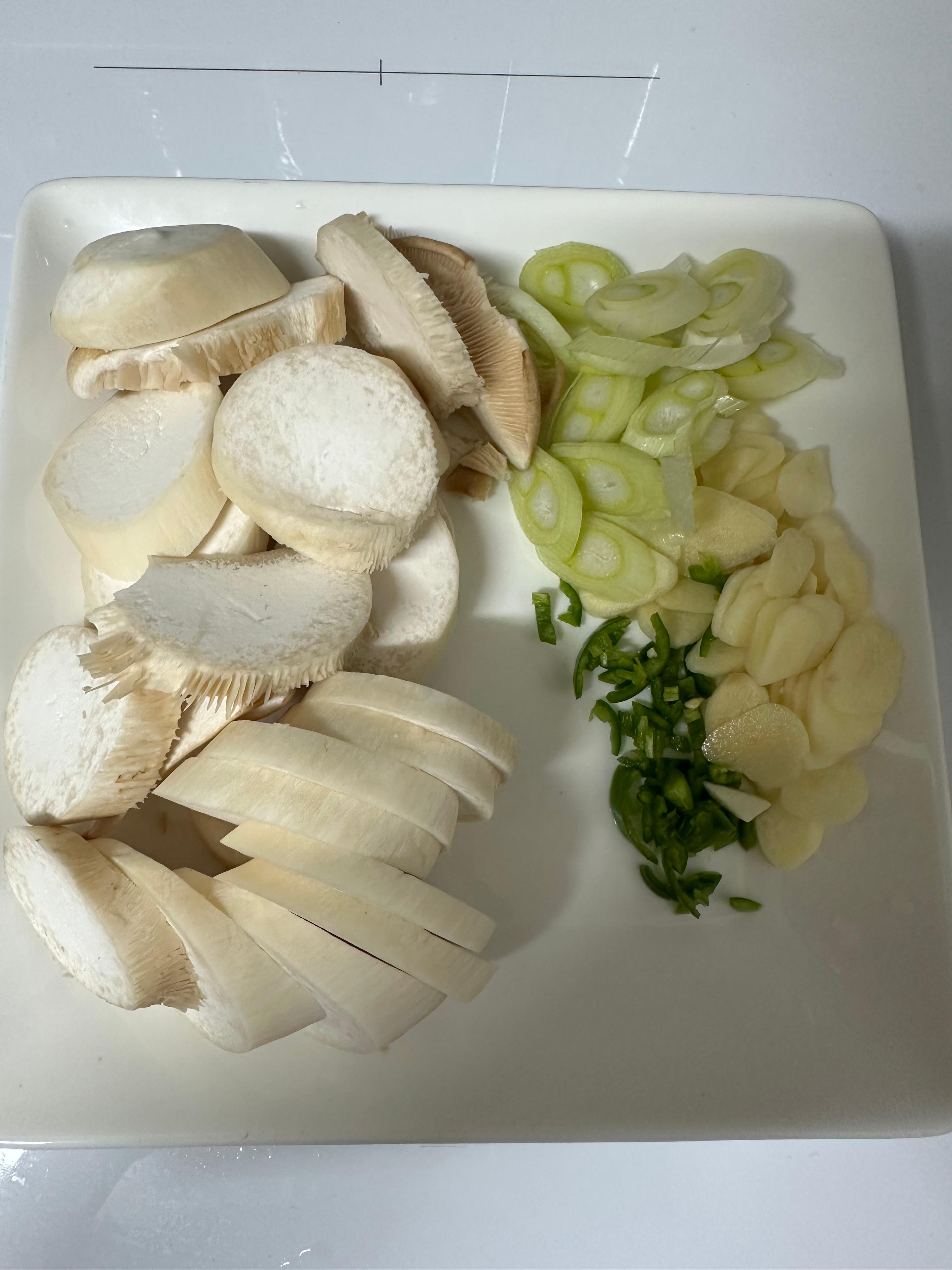 Super Simple Clam Soup Recipe(Healthy clam soup, fresh clams and horn snails, ultra-simple and light, full of rich ocean flavor, mudflat experience in Muchangpo, Boryeong, South Chungcheong, boiling horn snails and small clams, healthy homemade meal, easy soup recipe)