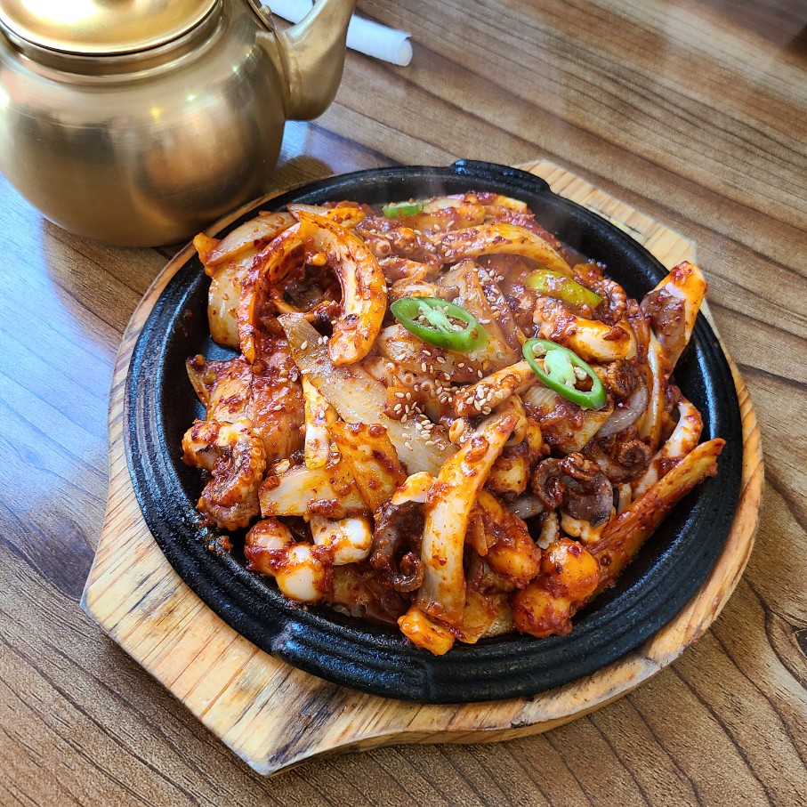 장수보리밥 쭈꾸미볶음 코다리구이