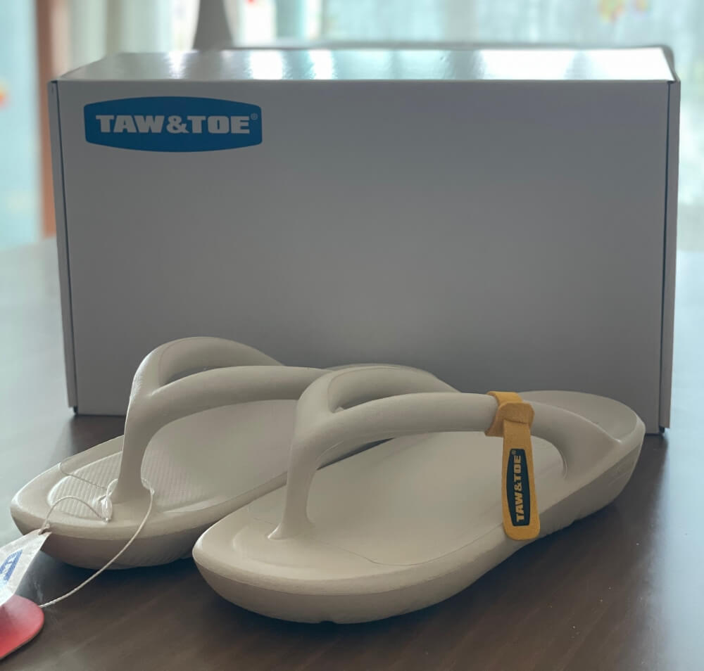 토앤토-플리플랍-크림색상-모델