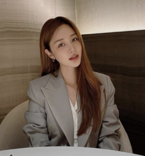 윤진이