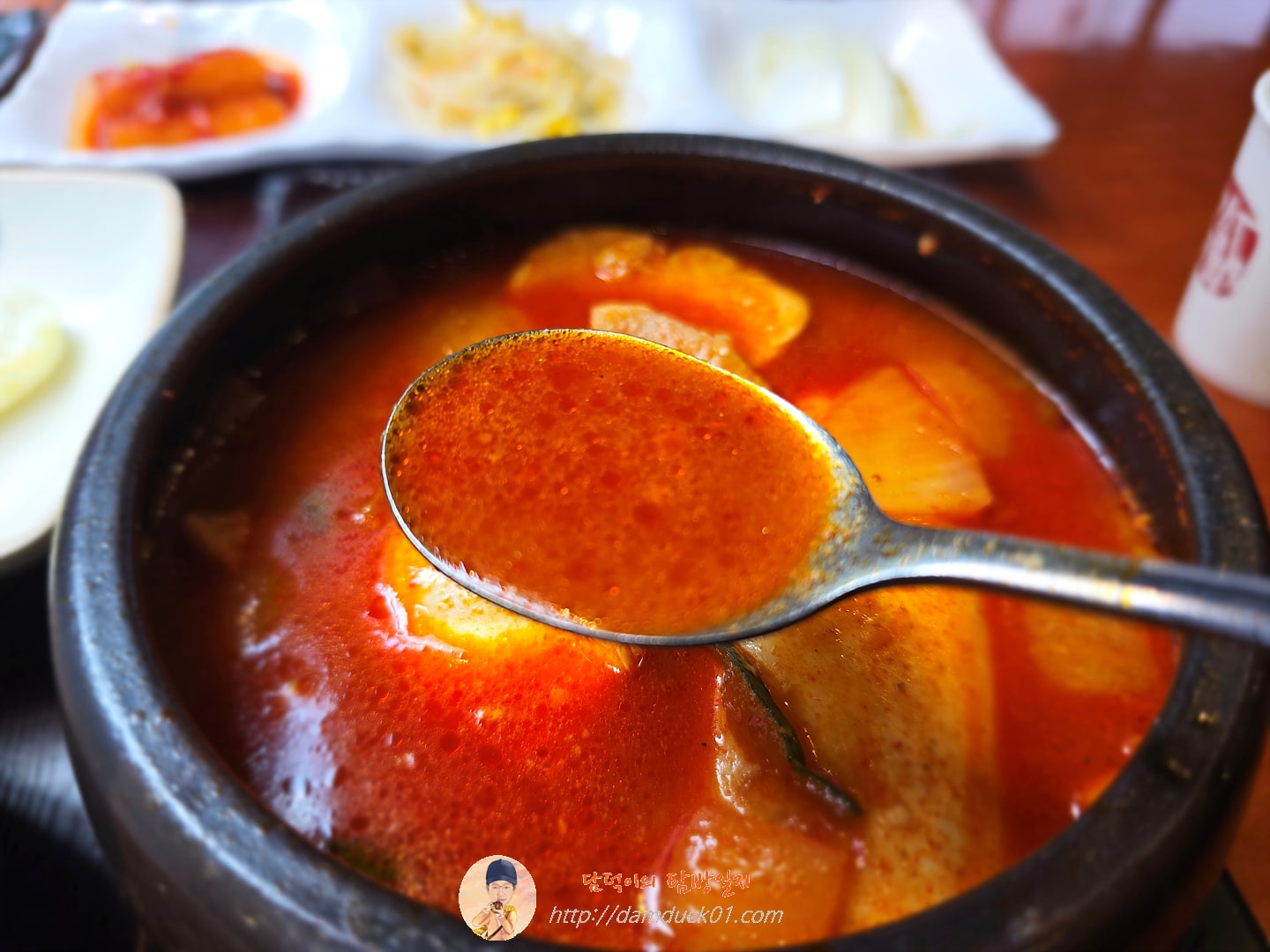 찌개정식(고기듬뿍순두부찌개)