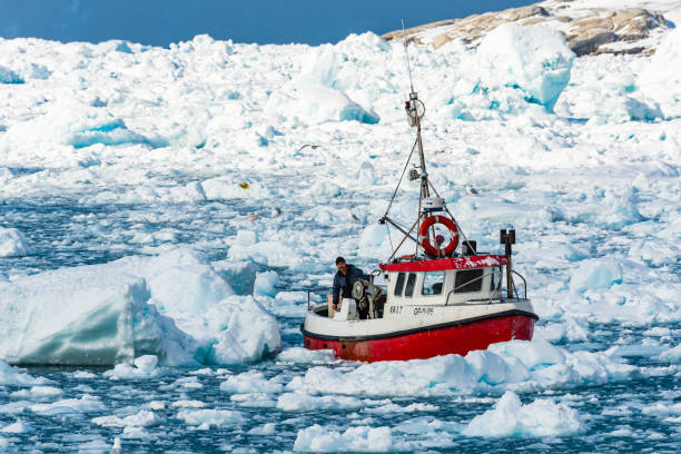 북극의 얼음 조각 어부 – 얼음 밑에서 생명을 건 사투