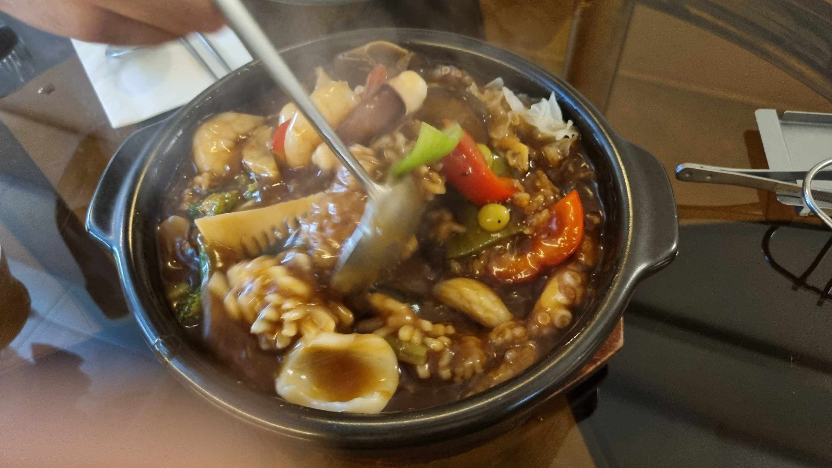 은이버섯-해물누룽지탕