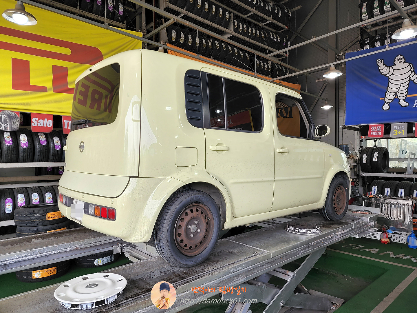 닛산 큐브 타이어 교체