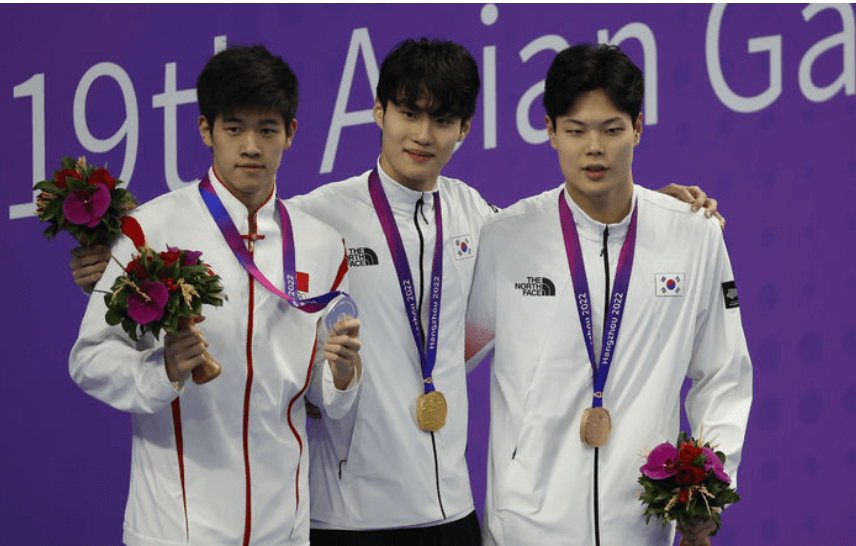 남자 자유형 200m 결승 금메달 황선우선수 동메달 이호준 선수