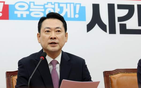 장동혁 가족상 조문 논란 총정리! 외손녀 사망 부고부터 나이, 프로필, 소속정당 국민의 힘, 고향, 학력, 경력, 부동산 및 윤리위 징계 배후 심층 진단