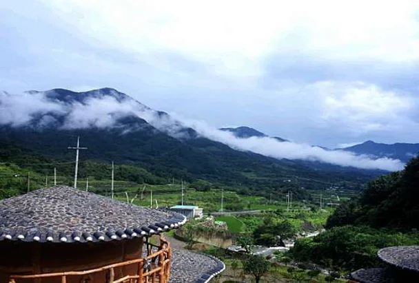 지리산 흙집풍경
