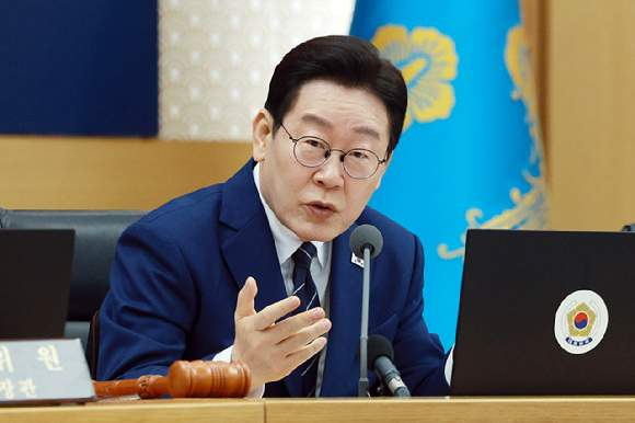 더불어민주당 정청래 대표 국회 전쟁 추경안 신속 처리 방침 및 민생 경제 안정 대책 발표