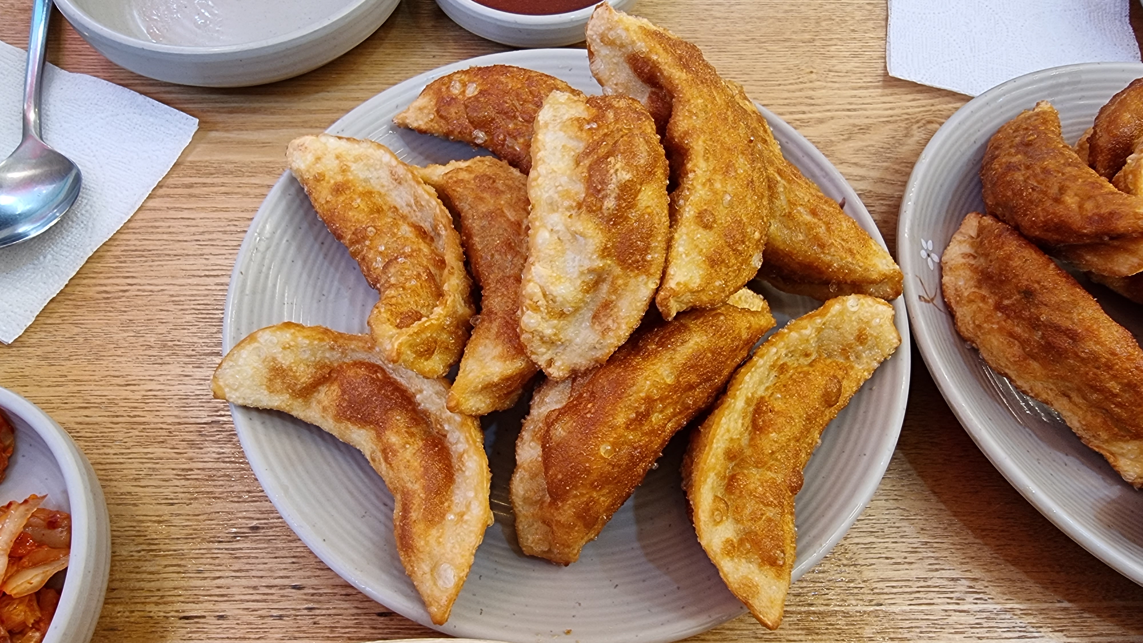 가마솥 김치군만두