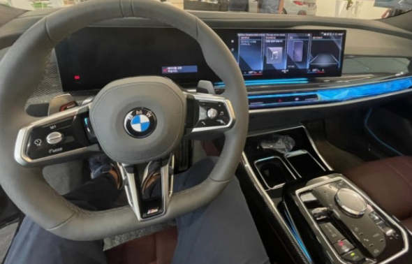 BMW-i7-가격-및-견적
