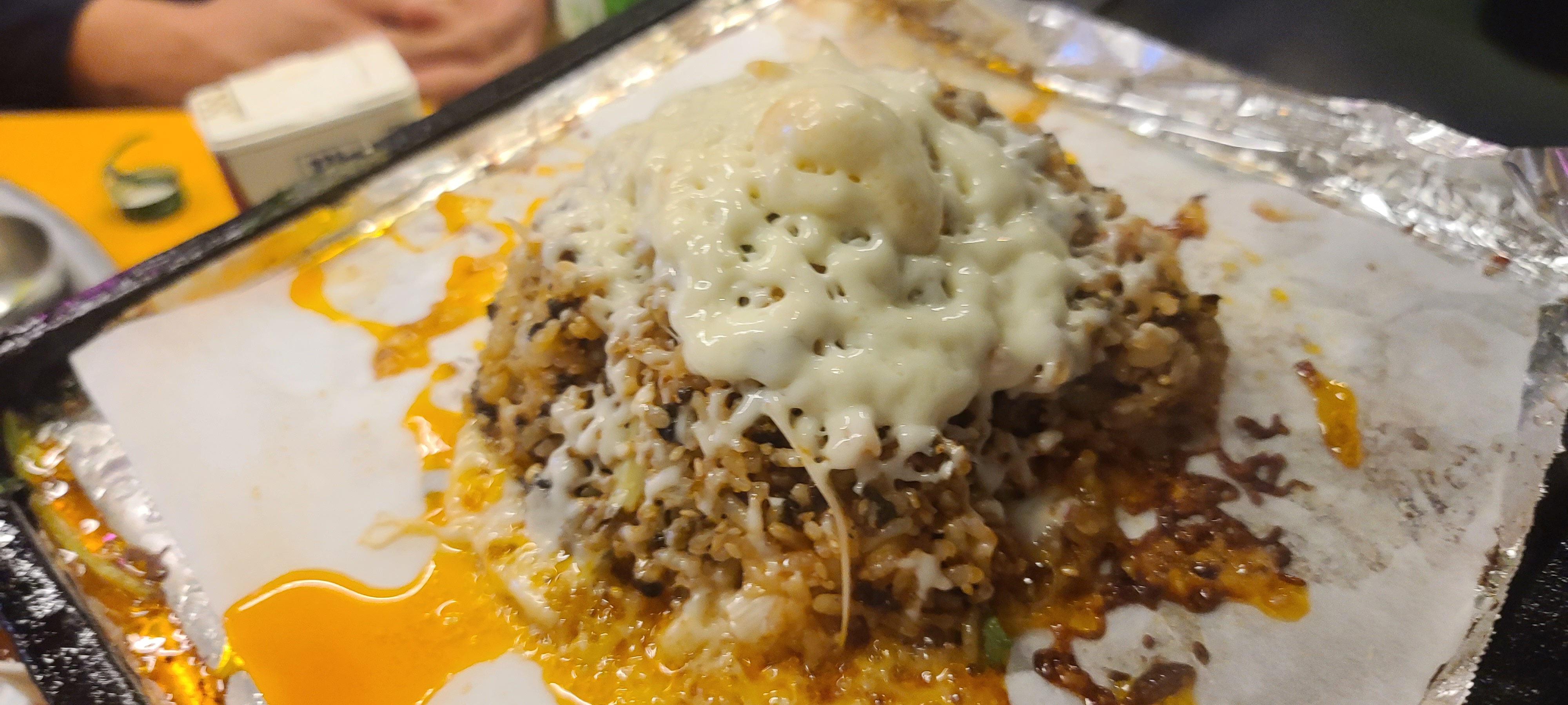 모란맛집 냉삼맛집 깜보 국내산생고기 복고풍 메뉴판 차림표 기본반찬 된장술밥 깜보냉삼 미나리 한쌈 묵사발 볶음밥