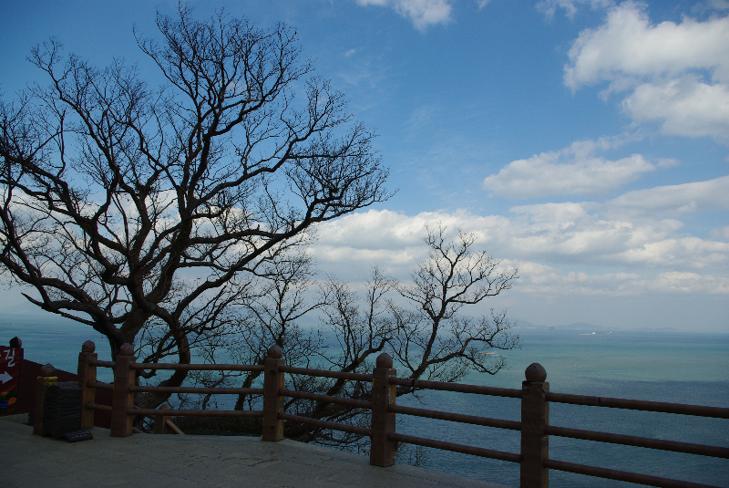 향일암에서 바라본 바다 풍경