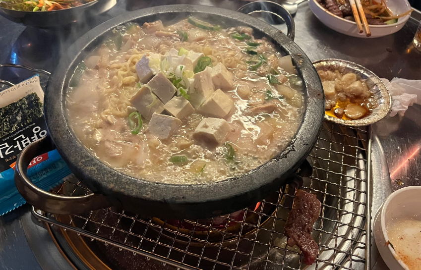 돌된장찌개