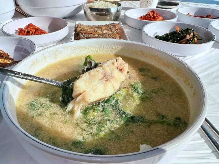 6시내고향 충남 보령 도다리쑥국 맛집