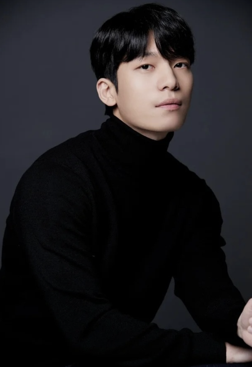 위하준 화보