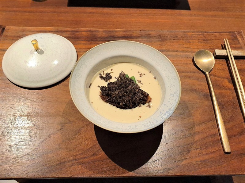 트러플 콩국수