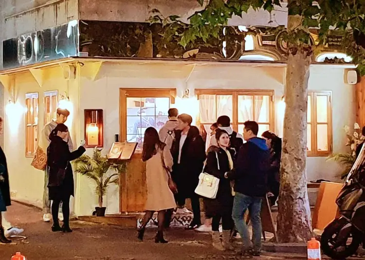 돈 잘버는 젊은사장 돈까스 소스 대신 소금, 와사비, 젓갈에 찍어먹는 족발 카츠, 수육 돈가스, 떡갈비 가스 홍대입구역 연남동 맛집 서장훈 주우재 추천 소개