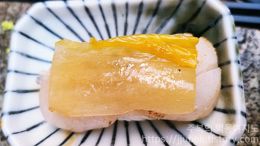 고쉐프의-신선한-초밥-북해도관자