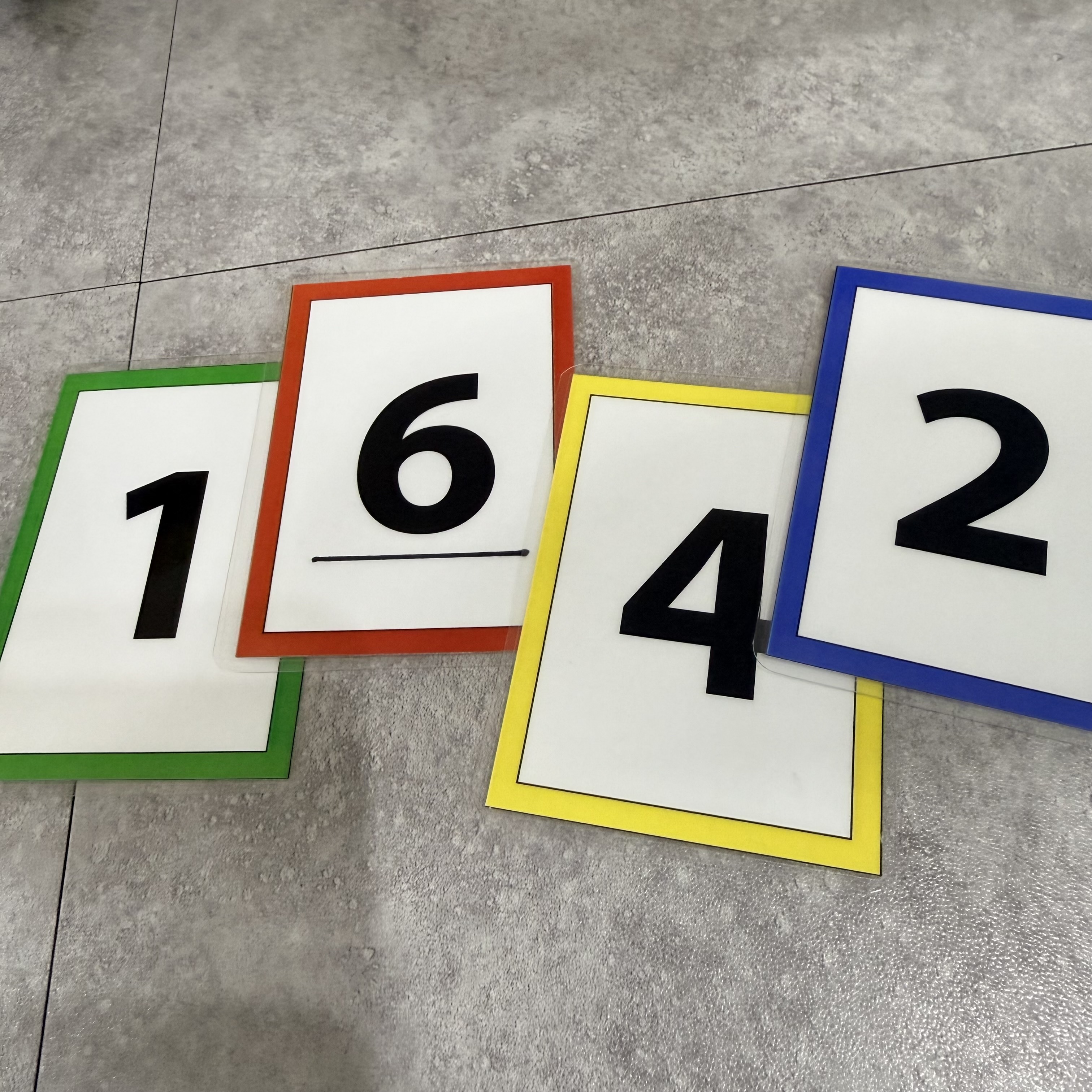 1&amp;#44;6&amp;#44;4&amp;#44;2 수카드