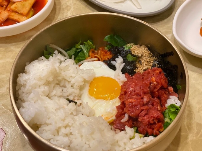 백송회관