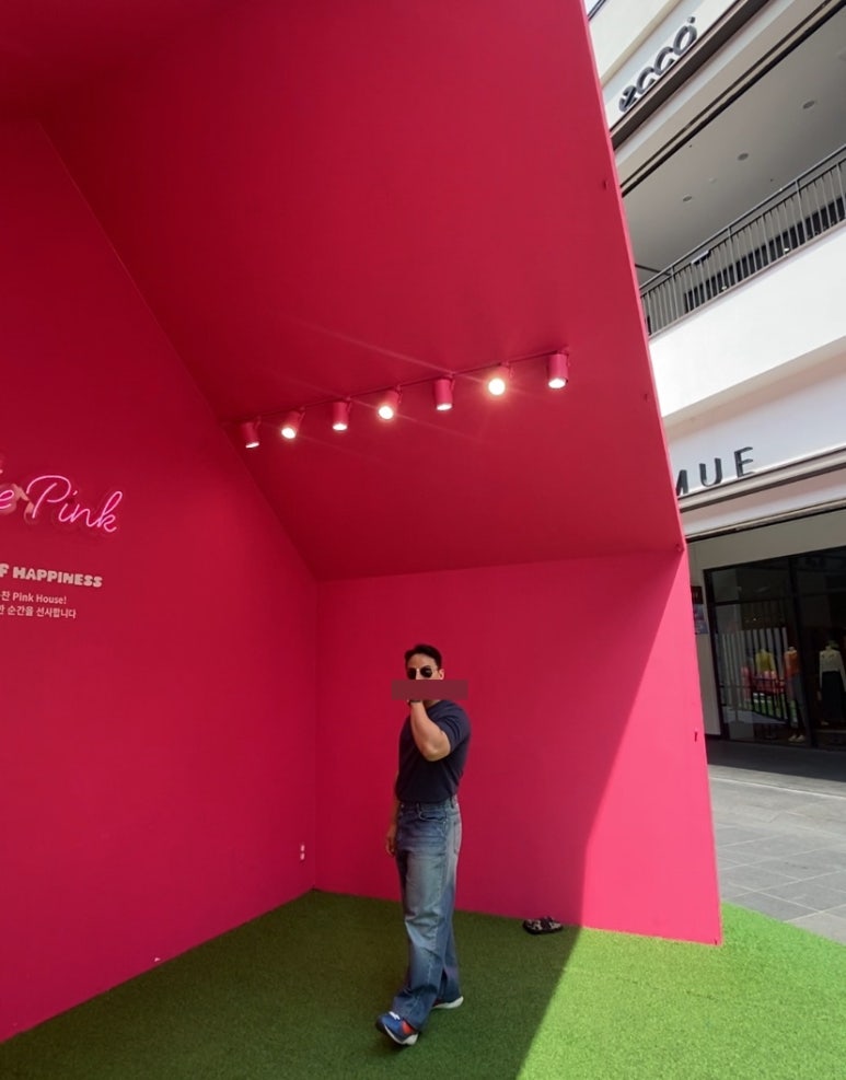 데일리룩(2024. 6. 5.)무신사 무신사스탠다드 쿨탠다드 베이식 크루 넥 반팔 티셔츠 터콰이즈, EEC 에러스익셉티드 DP992 왁스드 데님팬츠, 나이키 문레이서 블루