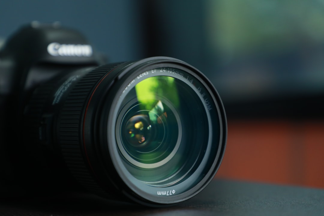 Photography. 스드메 촬영의 핵심 활동을 나타내는 가장 중요한 명사로 적합합니다.