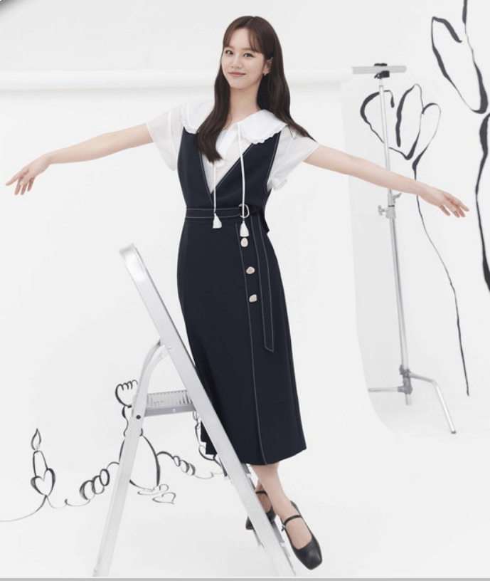 팔을-벌리고-있는-혜리