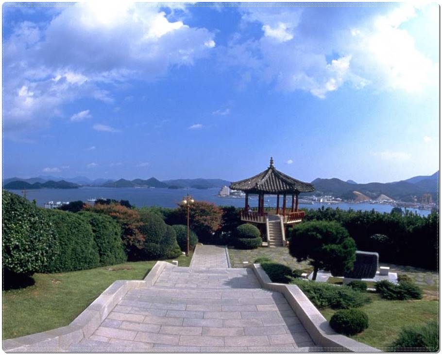 푸른하늘과 정자