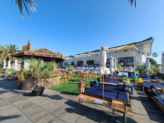 제주 중문 바다앞 카페 '더클리프'