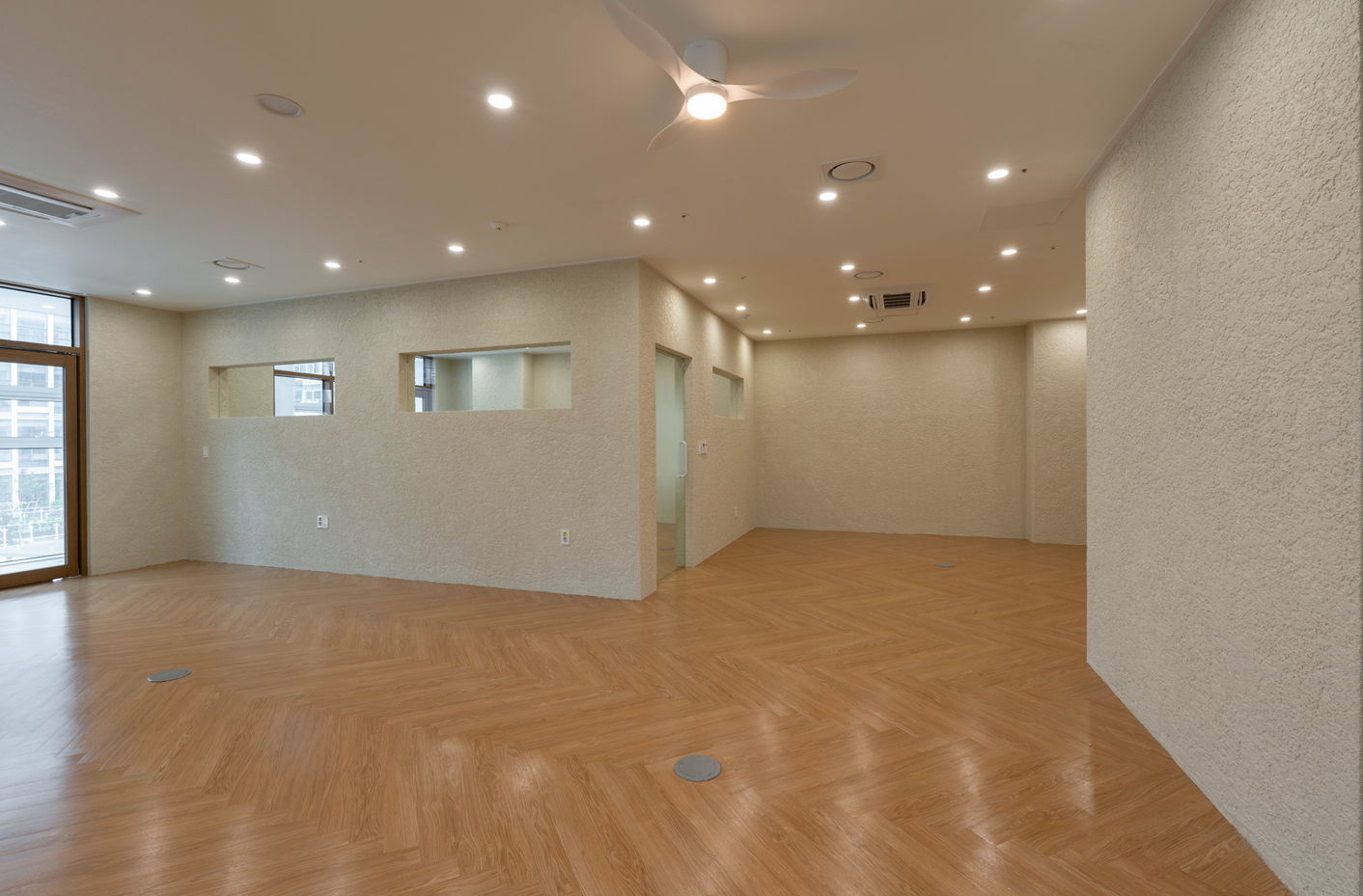 헤링본사무실바닥