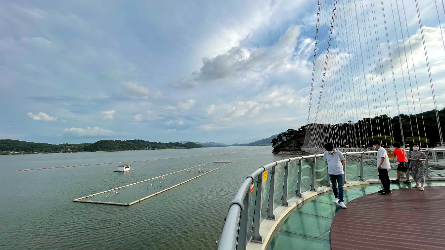 예당호 출렁다리