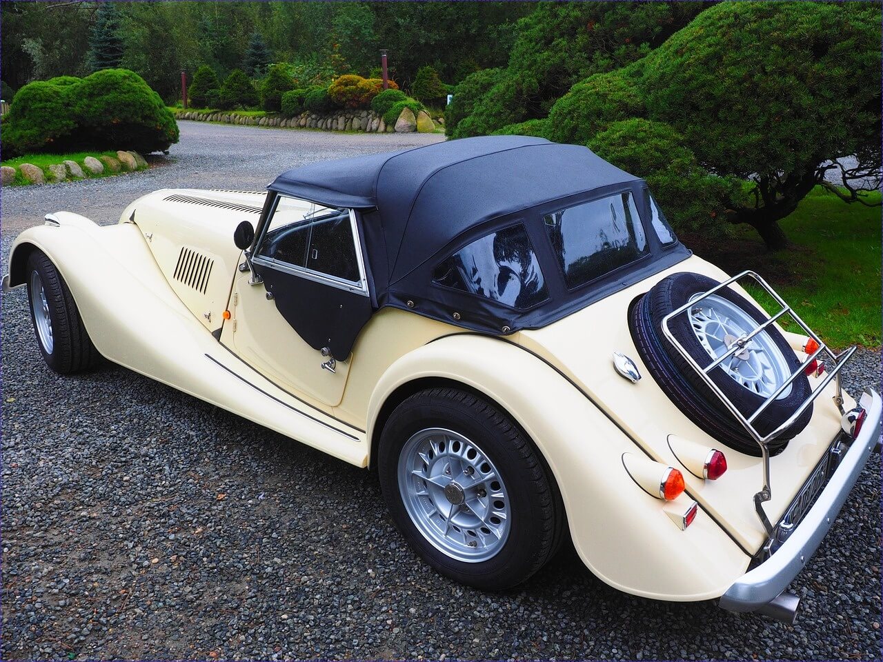 지프 그랜드 체로키 l