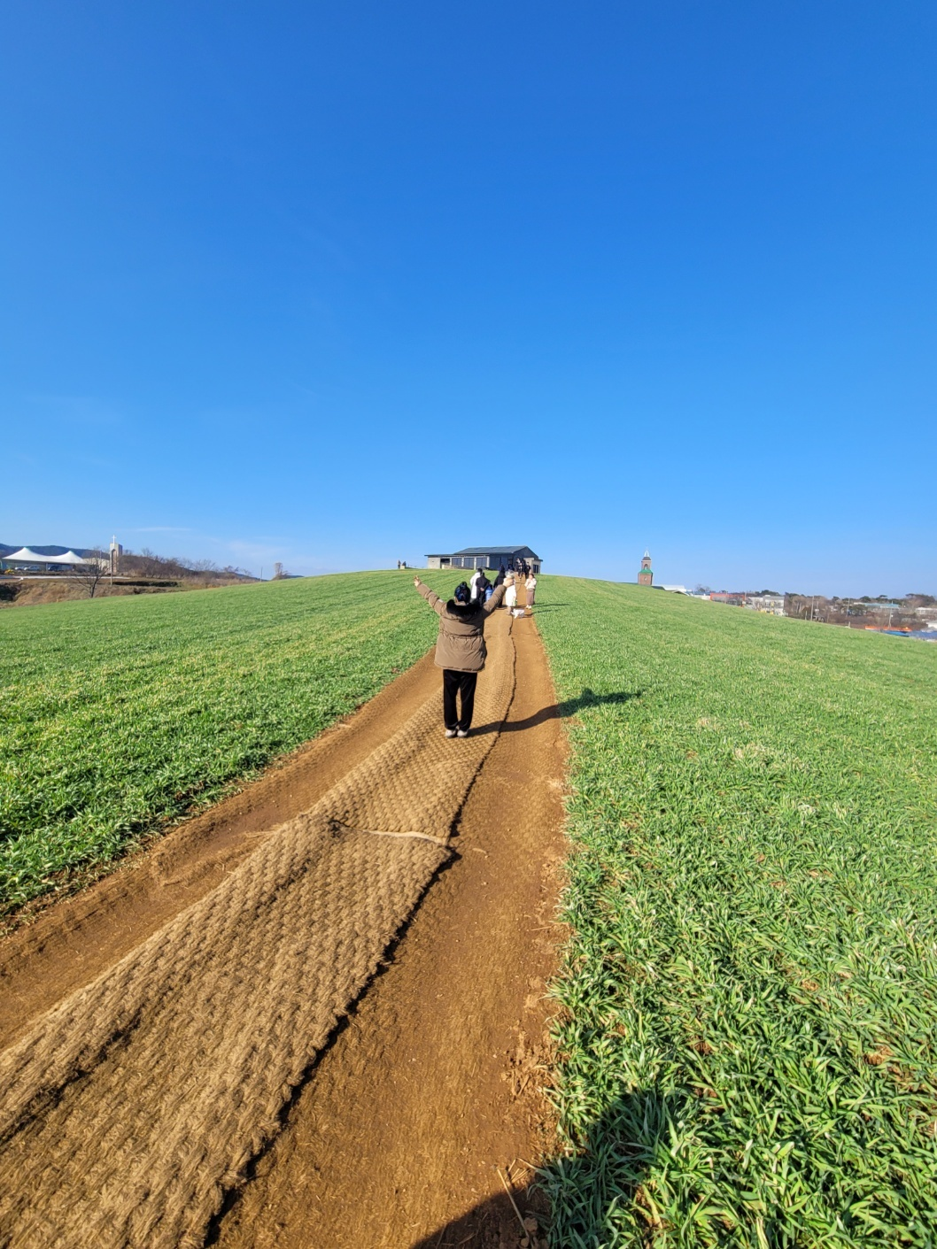 보령 청보리밭(천북 카페), 청보리창고