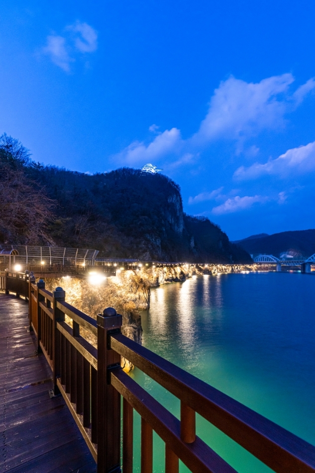 단양강 잔도 충북 단양 기차 여행 트레킹 주변 맛집 카페 강아지 동반