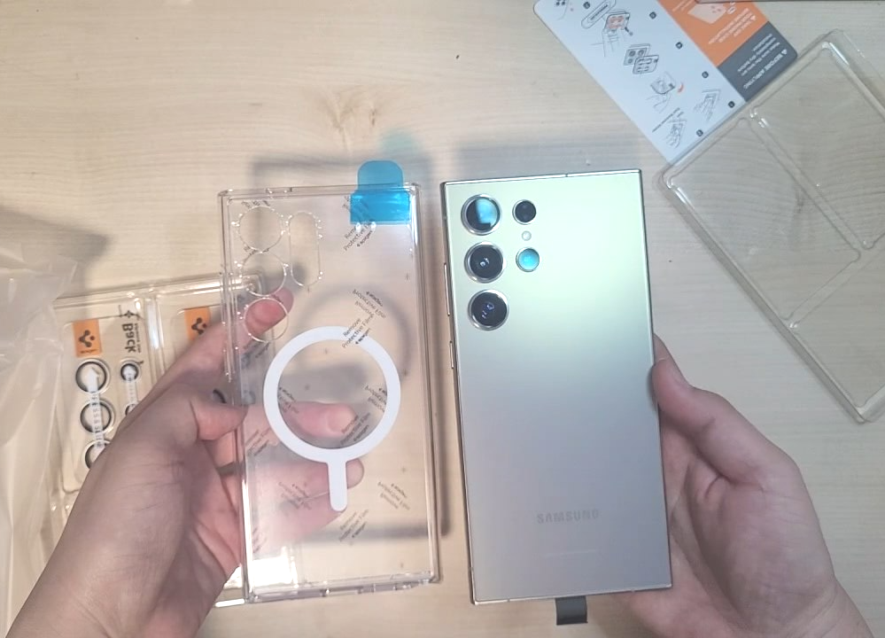 갤럭시 S24 울트라 맥세이프 케이스, 카메라 보호필름