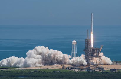 스페이스X(SpaceX), 우주 산업의 규칙을 다시 쓰는 민간 기업
